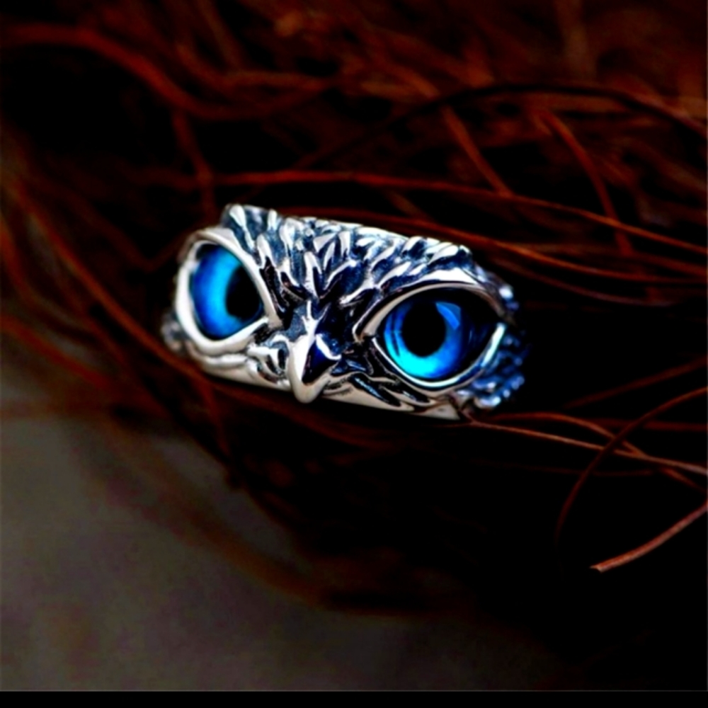 BLUE EYED OWL SILVER  RING ADJUSTABLE UNISEX  NEW